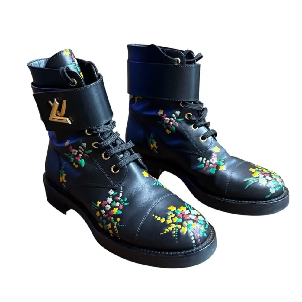 LOUIS VUITTON Wonderland Floral  Ranger Leather Boots Gold LV Buckle EU 38 U8